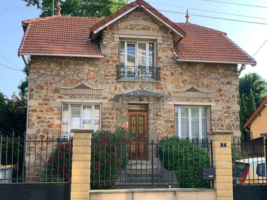 Maison à LONGJUMEAU