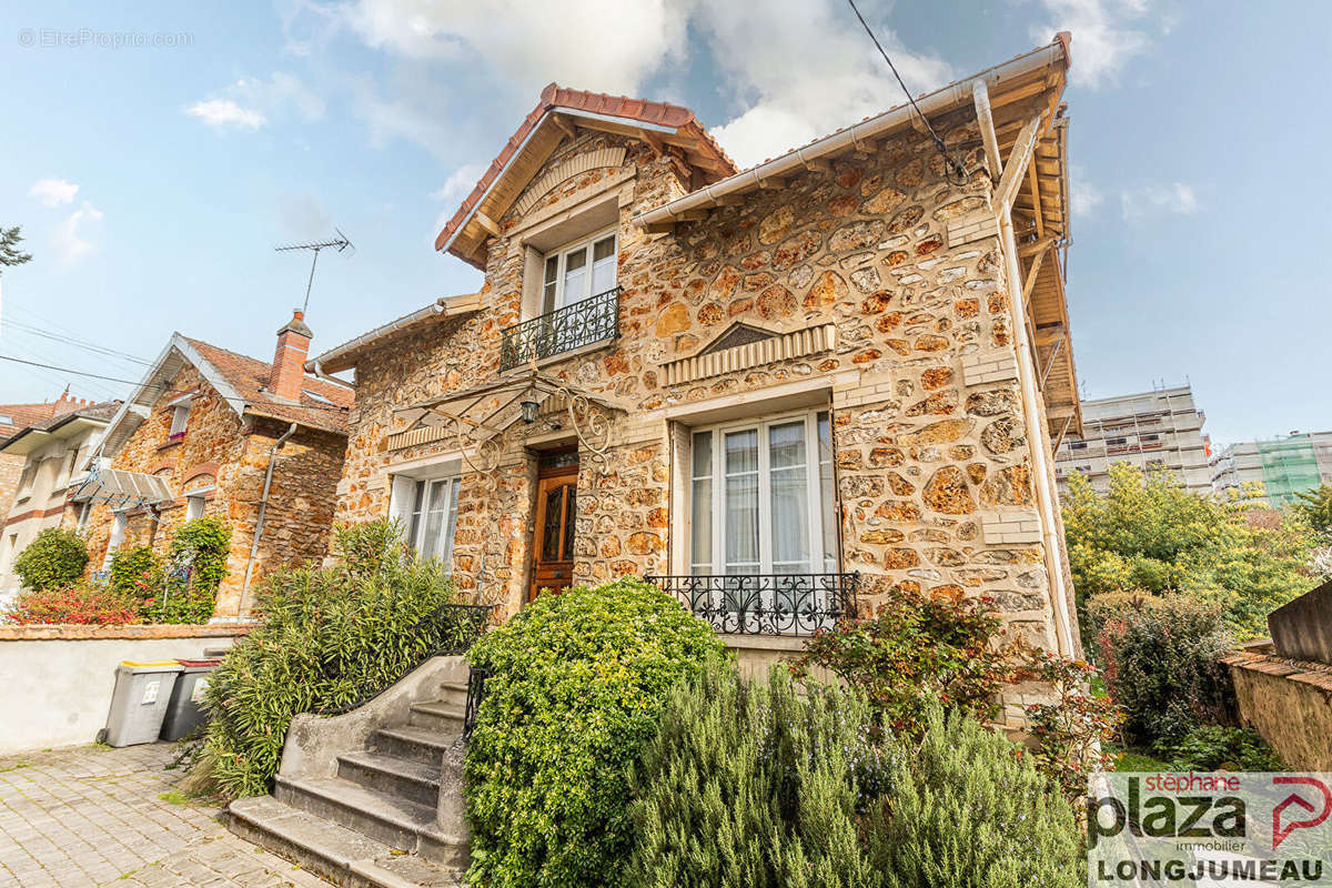 Maison à LONGJUMEAU