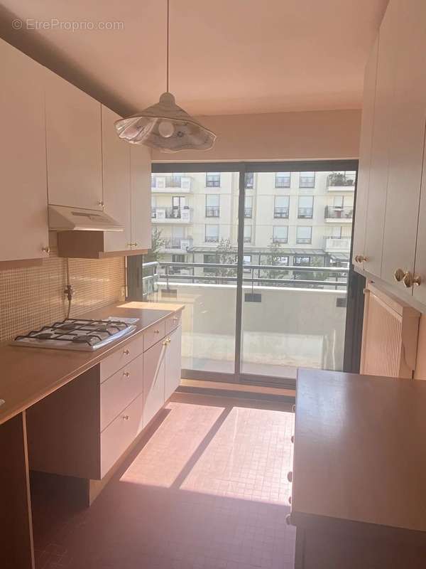 Appartement à LEVALLOIS-PERRET