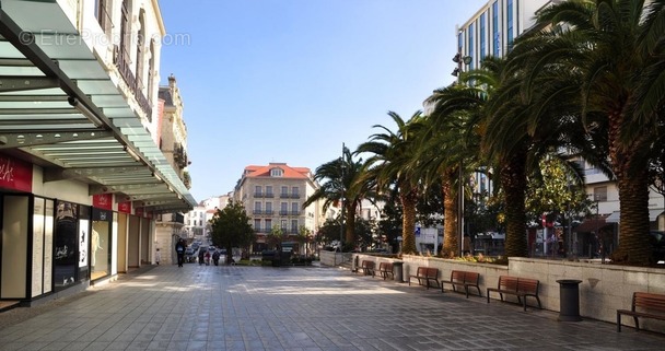 Commerce à BIARRITZ