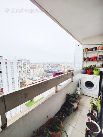 Appartement à AUBERVILLIERS