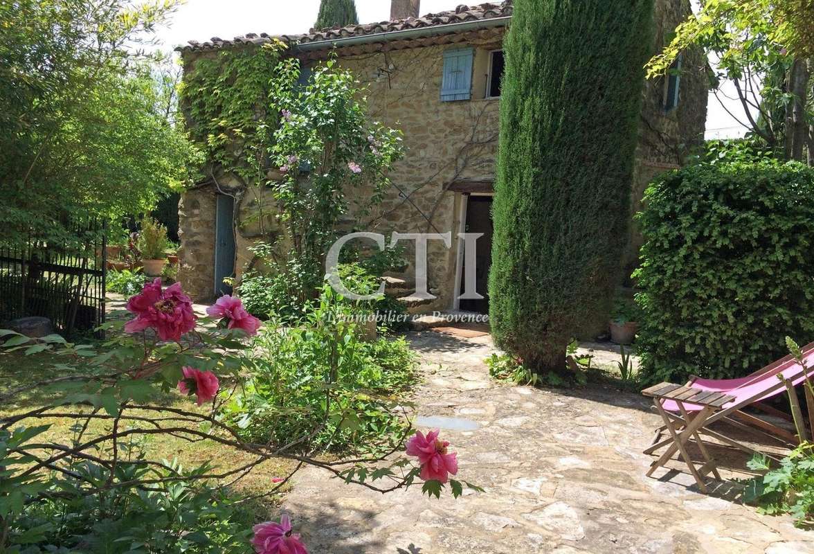 Maison à VAISON-LA-ROMAINE