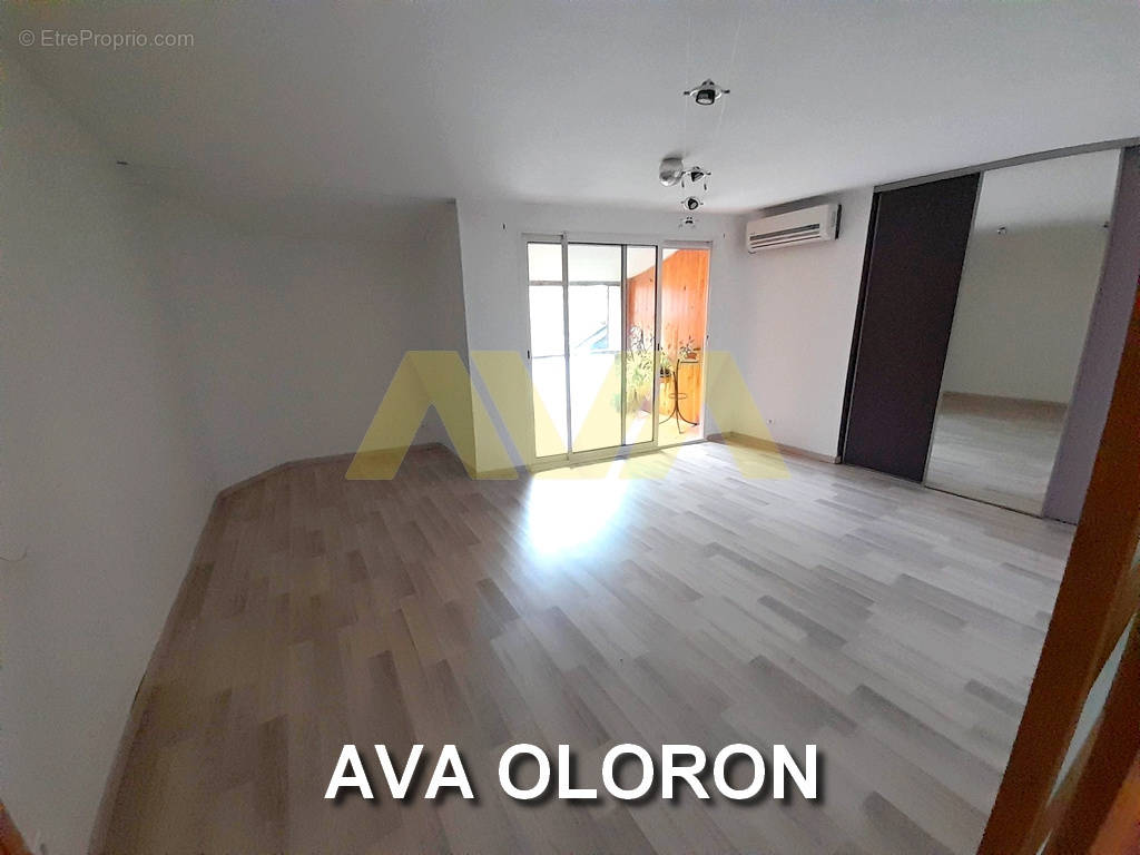 Appartement à OLORON-SAINTE-MARIE