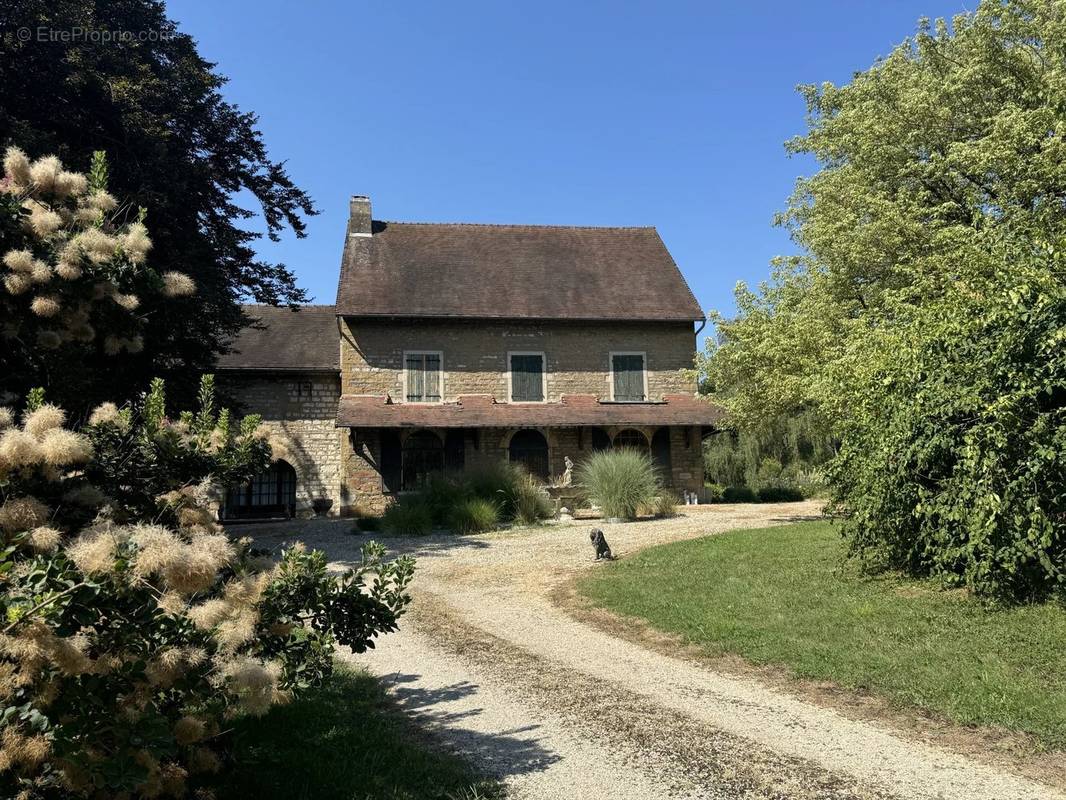 Maison à CUISEAUX