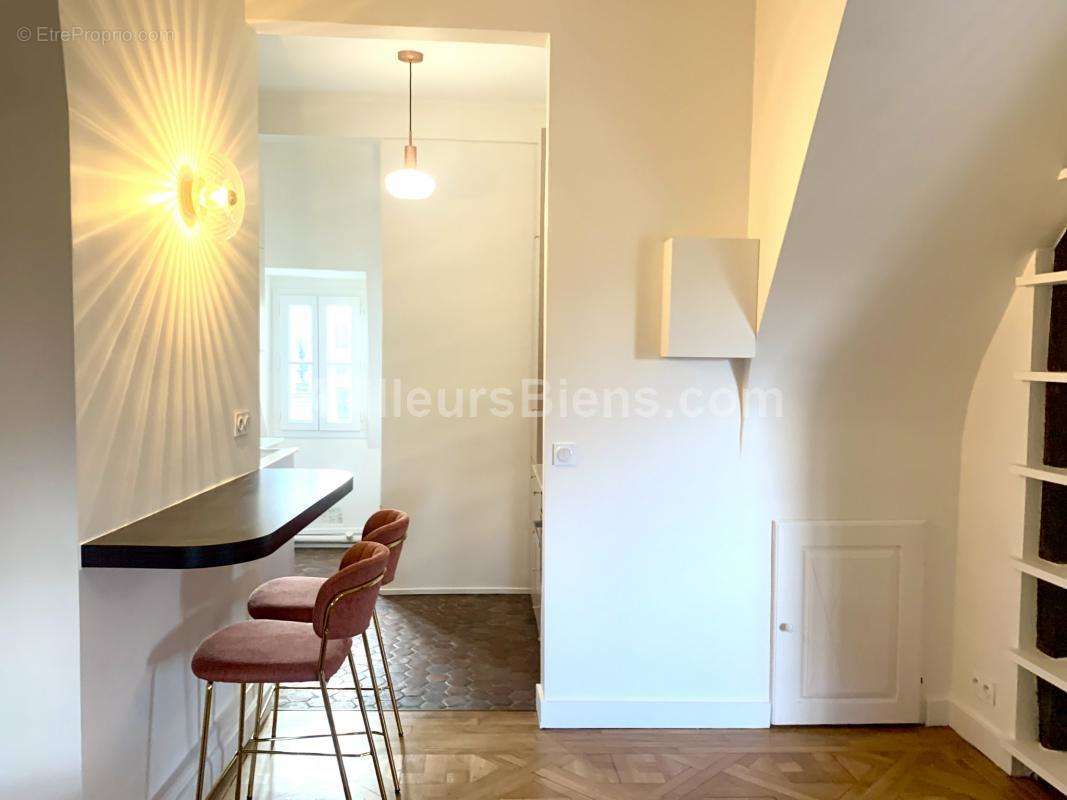 Appartement à PARIS-4E