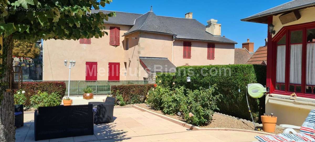 Appartement à BOURBON-L&#039;ARCHAMBAULT