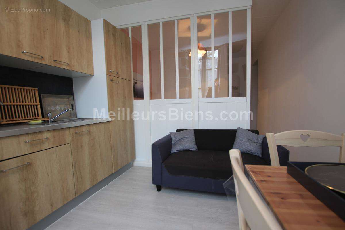 Appartement à BOURBON-L&#039;ARCHAMBAULT