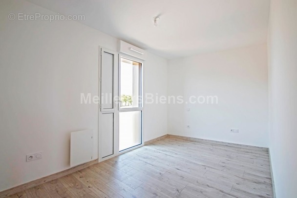 Appartement à MAUGUIO