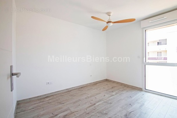 Appartement à MAUGUIO