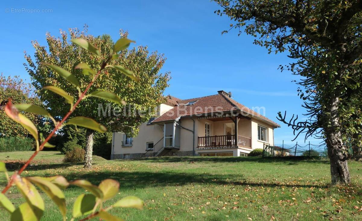 Maison à LAROQUEBROU