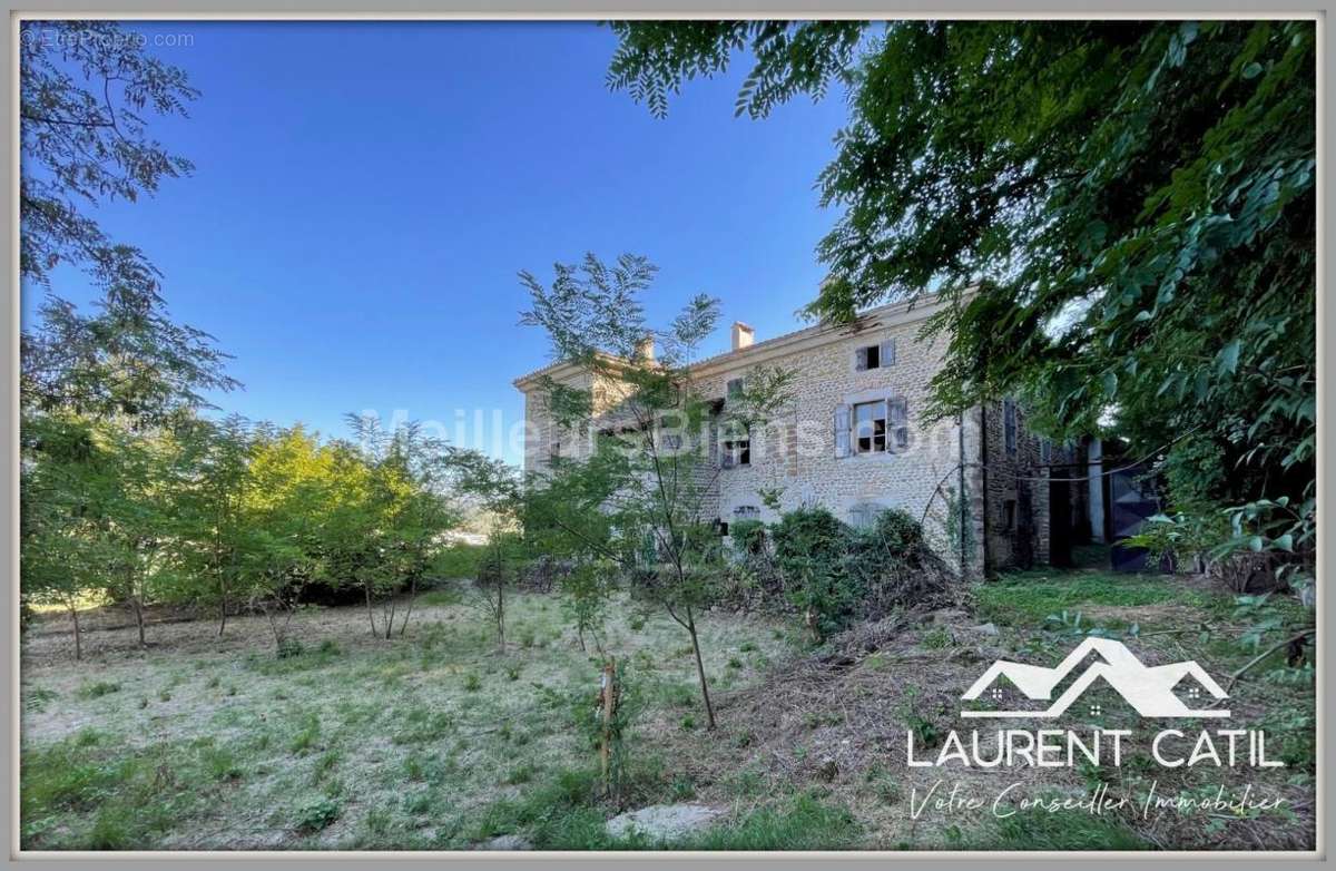 Maison à CHATEAUNEUF-DE-GALAURE