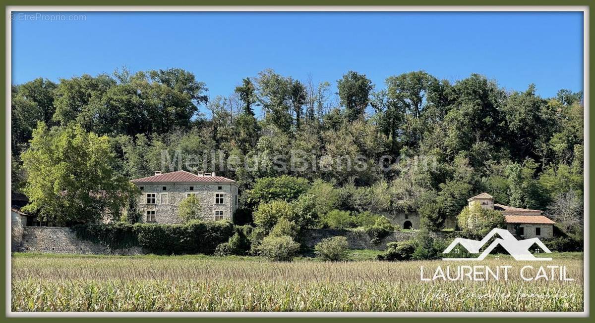 Maison à CHATEAUNEUF-DE-GALAURE