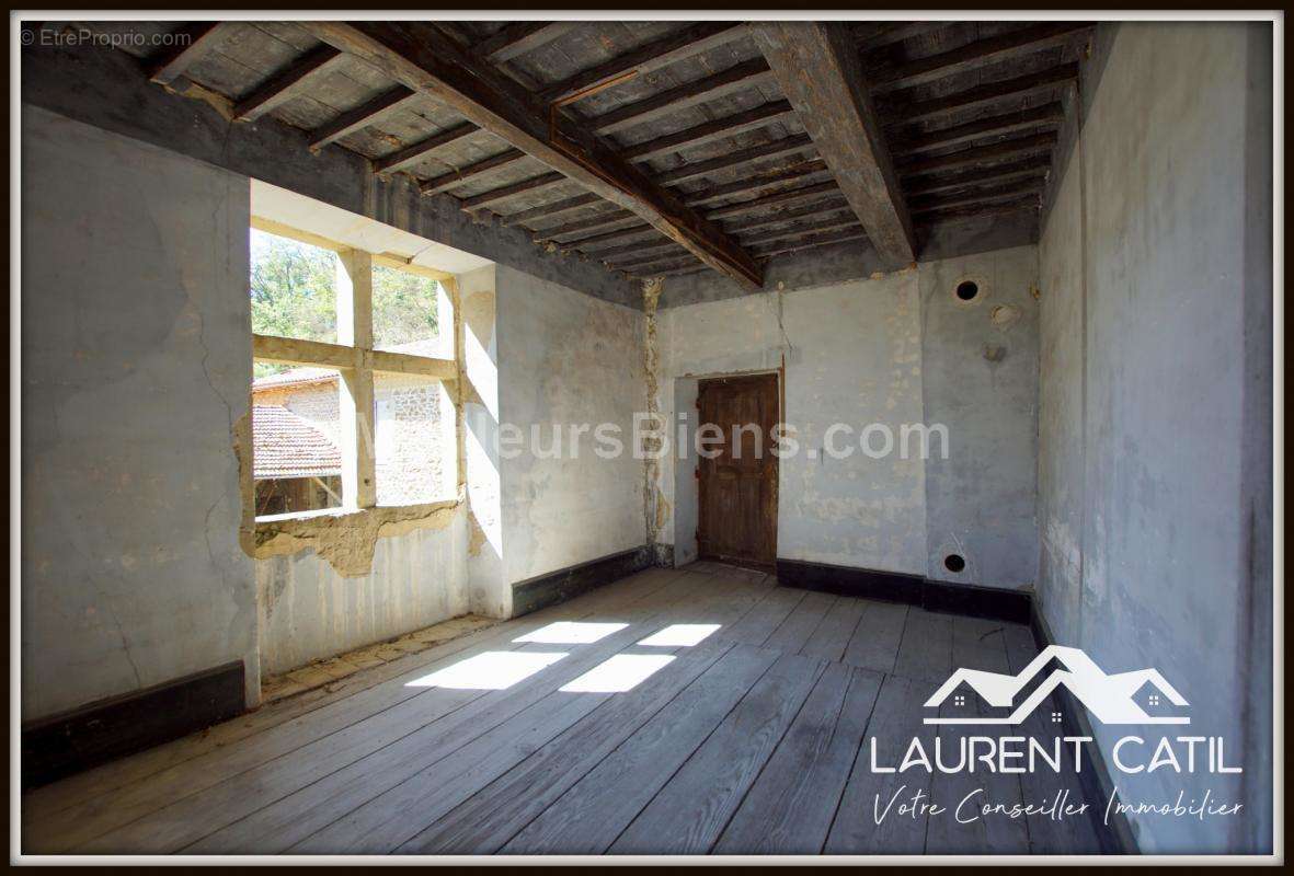 Maison à CHATEAUNEUF-DE-GALAURE