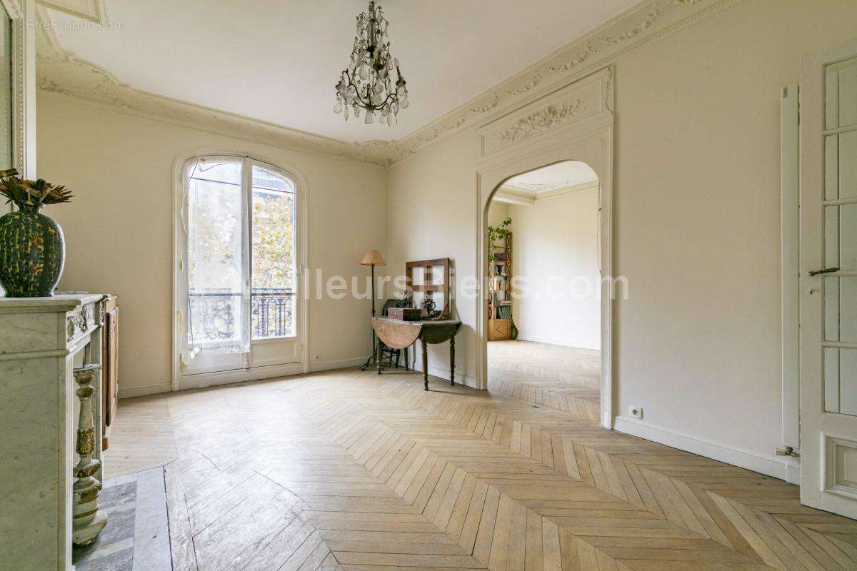 Appartement à PARIS-6E