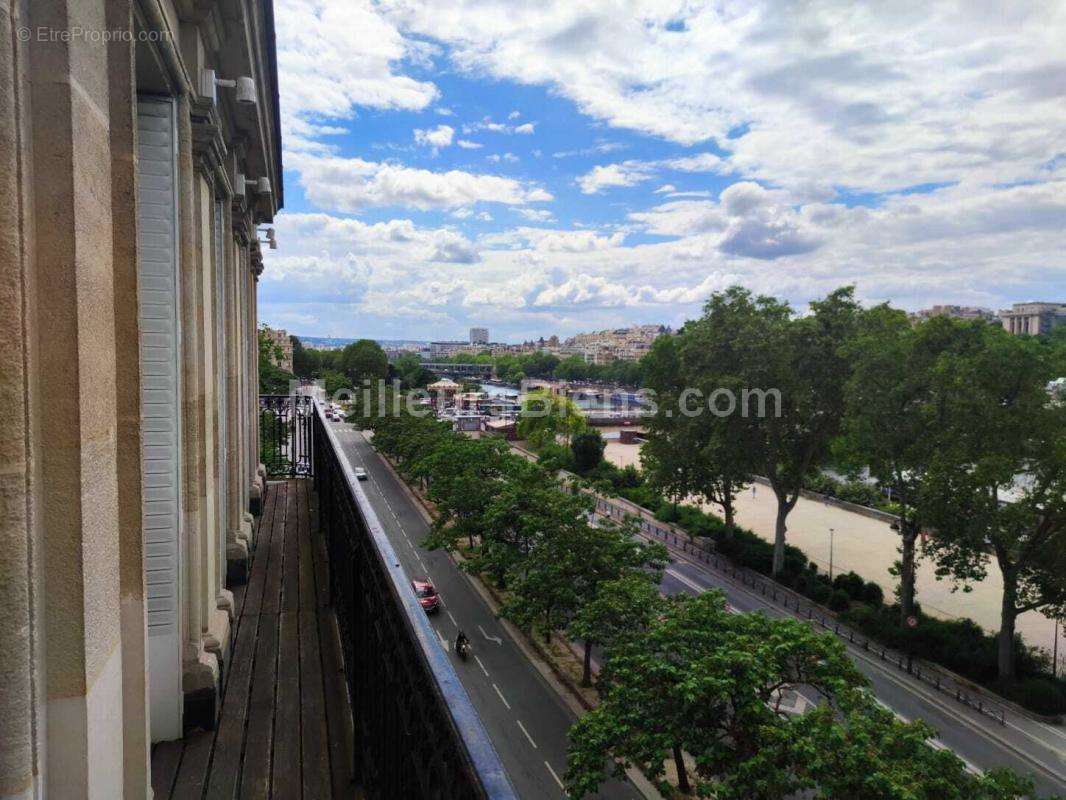 Appartement à PARIS-7E