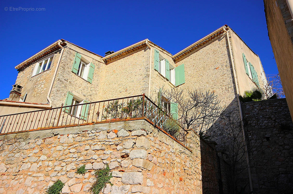 Maison à SAINT-MAXIMIN-LA-SAINTE-BAUME