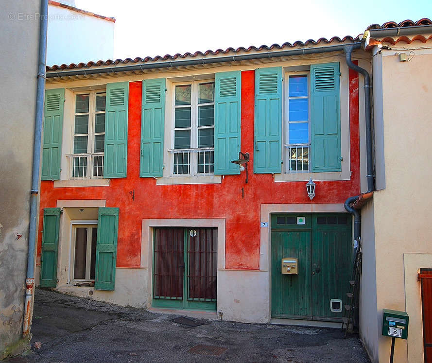 Maison à SAINT-MAXIMIN-LA-SAINTE-BAUME