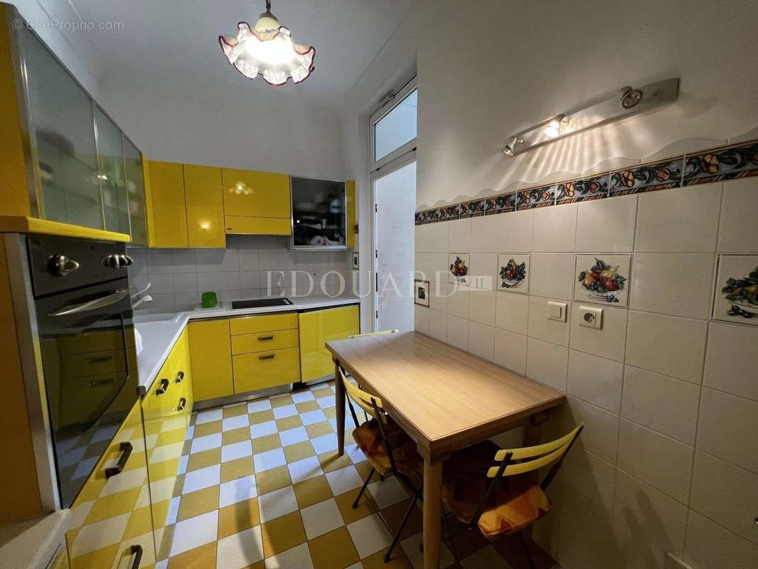 Appartement à MENTON