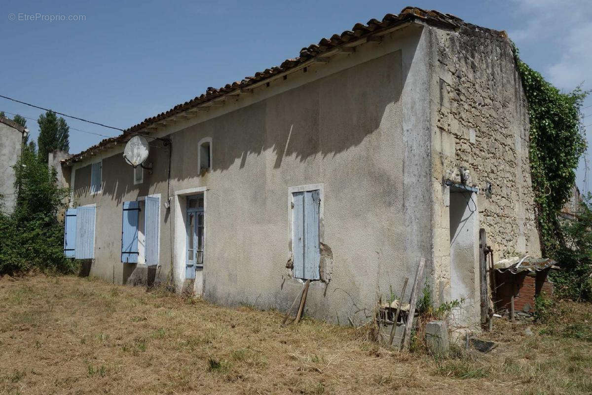 Maison à CEZAC