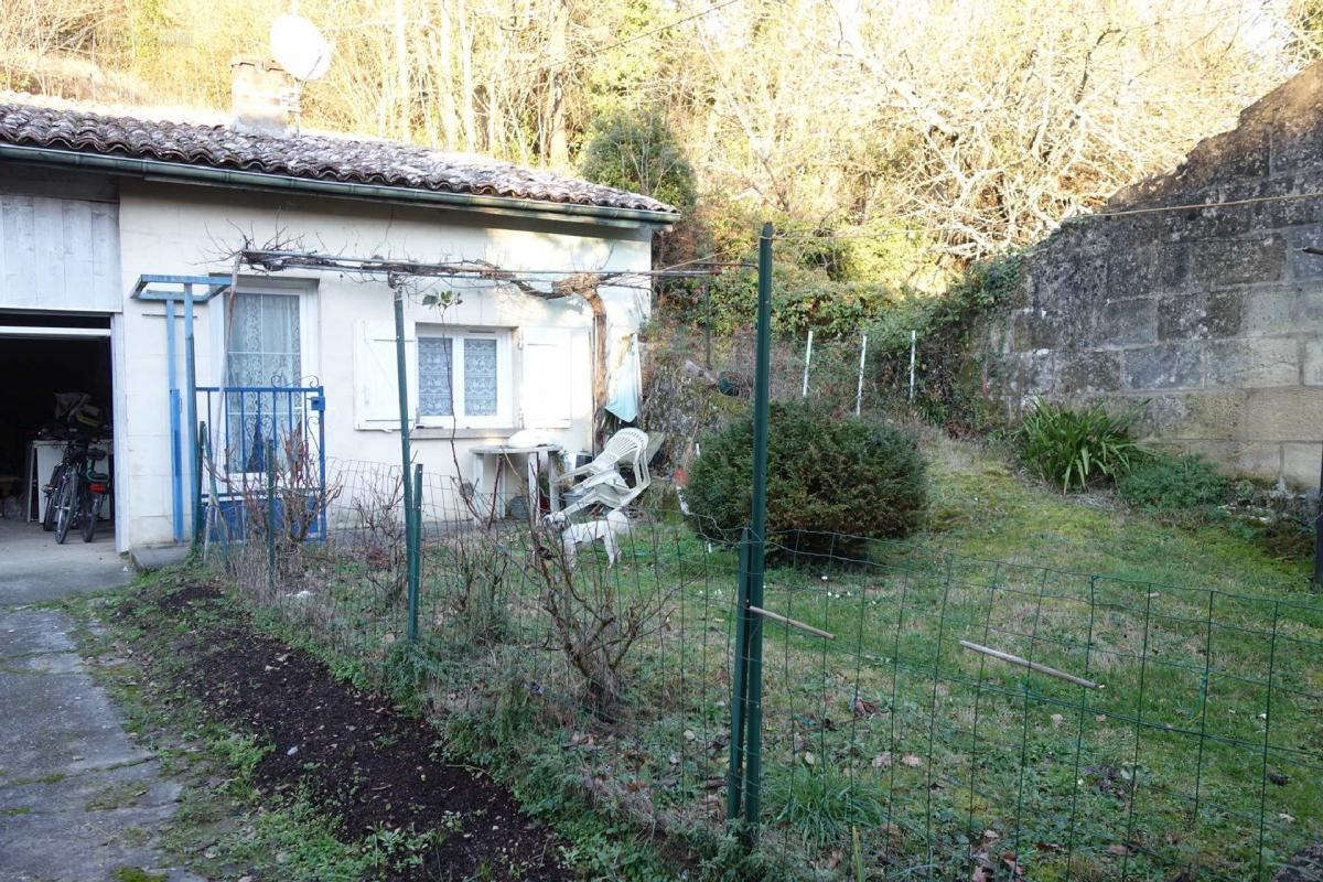 Maison à TAURIAC