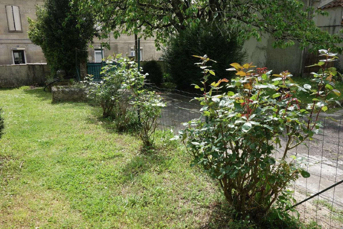 Maison à TAURIAC