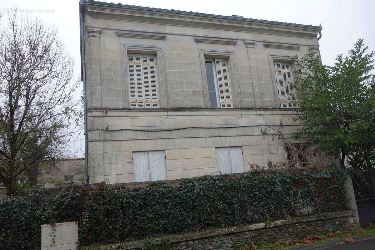 Maison à BLAYE