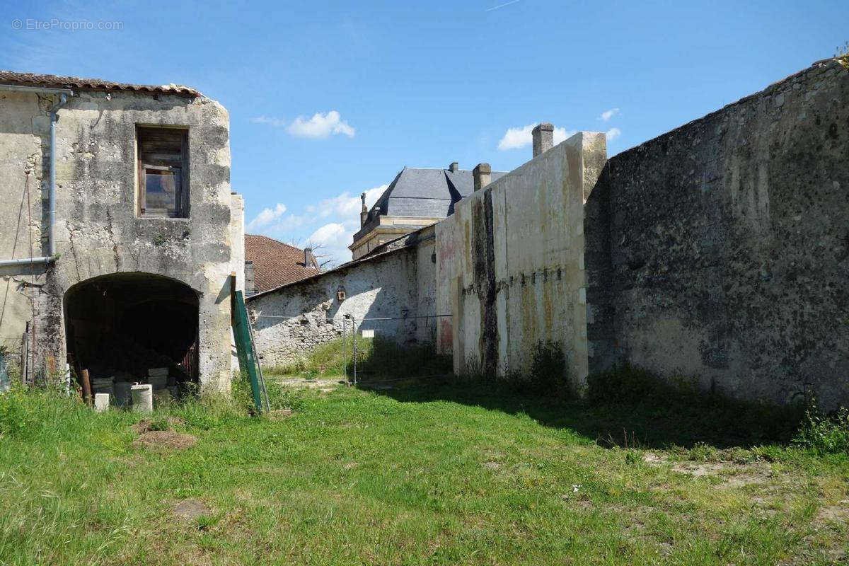 Maison à PUGNAC