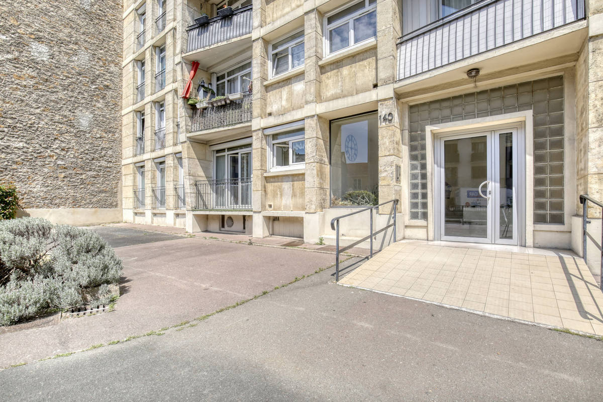 Appartement à ASNIERES-SUR-SEINE