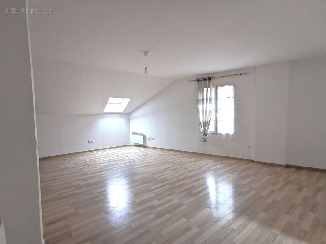 Appartement à PONTOISE