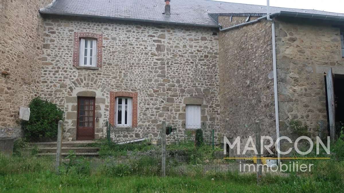 Maison à SAINT-PIERRE-DE-FURSAC