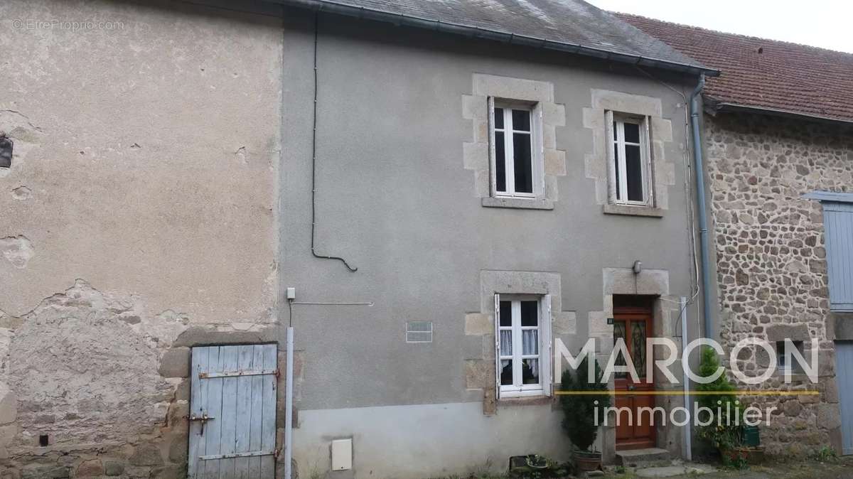 Maison à SAINT-PIERRE-DE-FURSAC