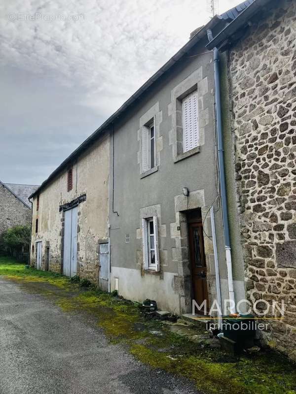 Maison à SAINT-PIERRE-DE-FURSAC