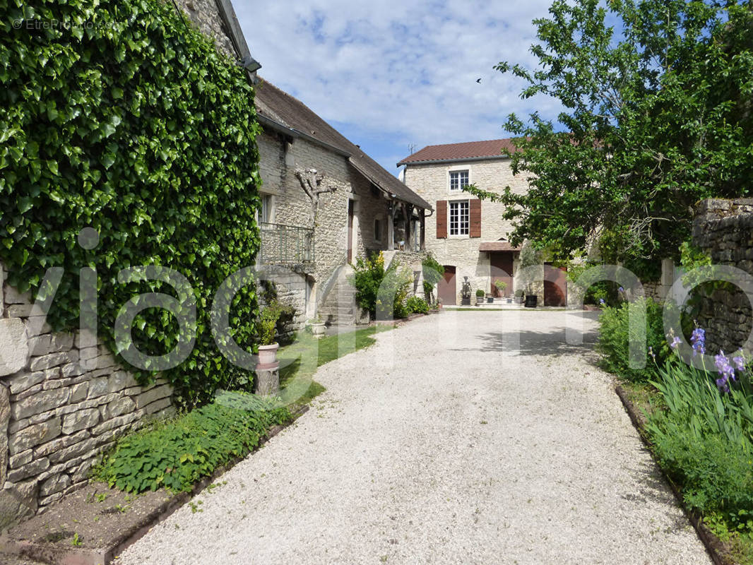 Maison à CHALON-SUR-SAONE