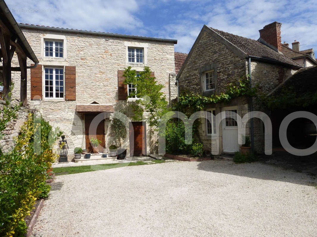 Maison à CHALON-SUR-SAONE