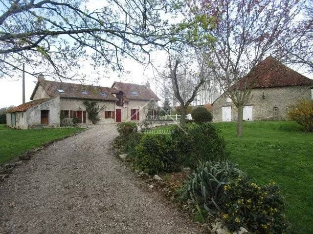 Maison à VARENNES-SUR-ALLIER