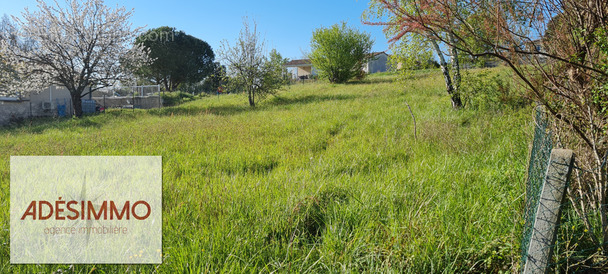 Terrain à LEZAT-SUR-LEZE