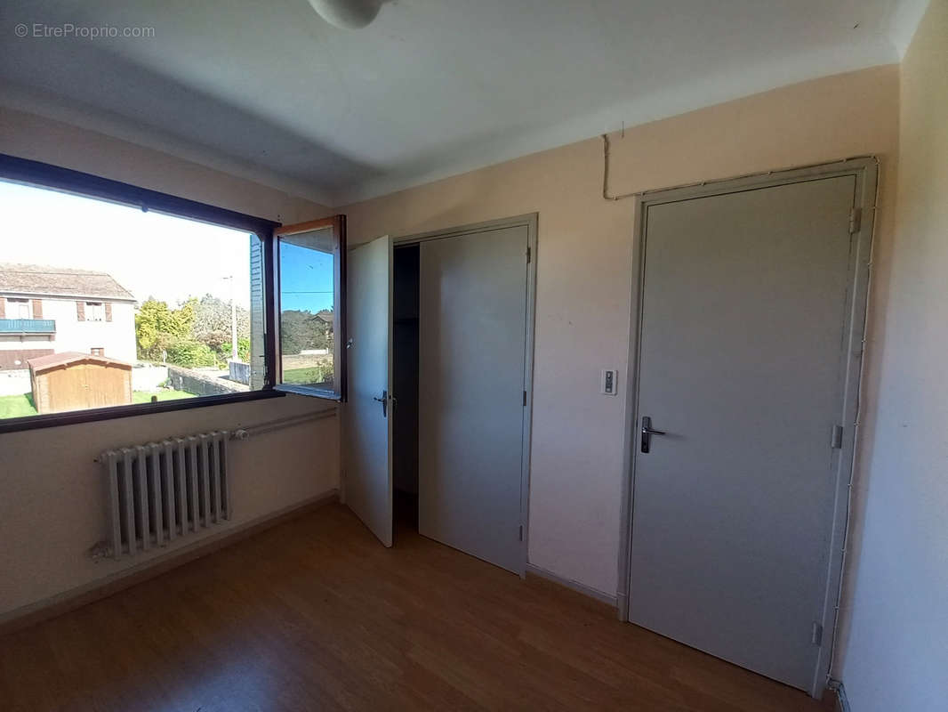 Appartement à TRIE-SUR-BAISE