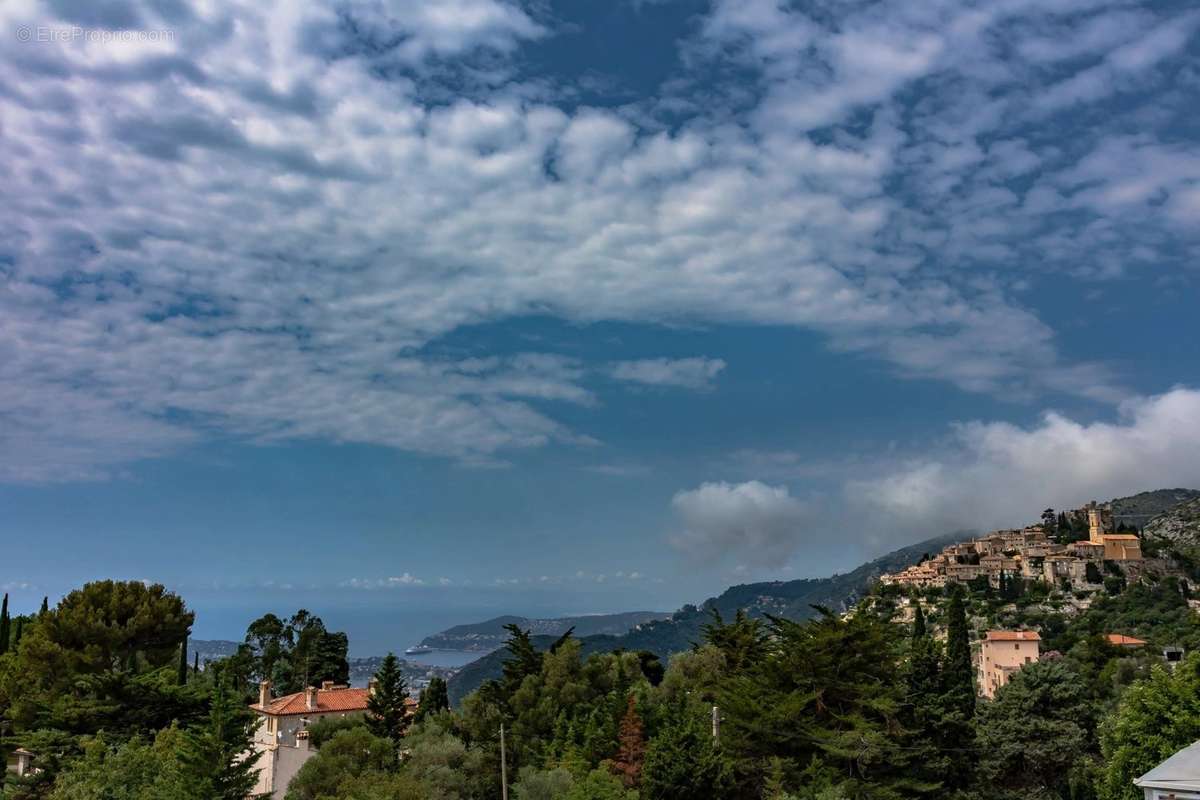 Appartement à EZE