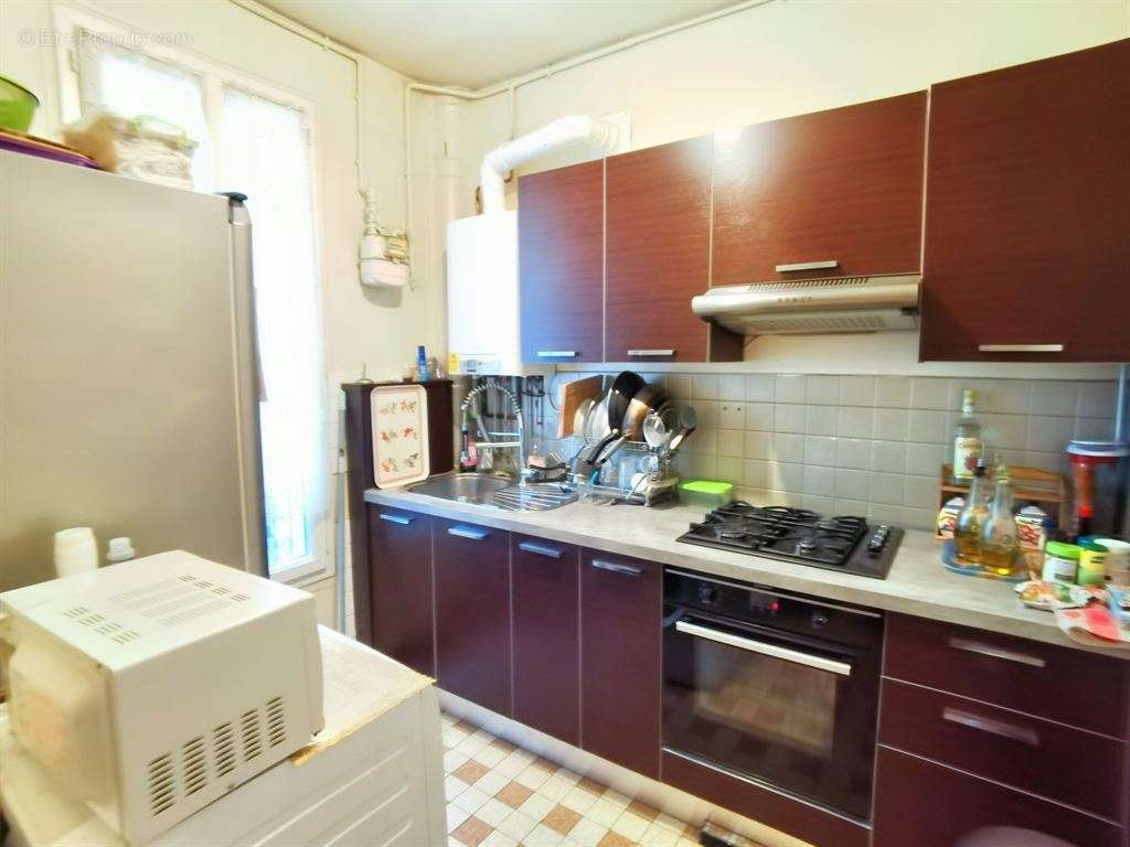 Appartement à PARIS-19E