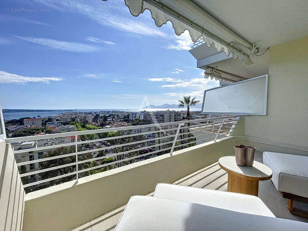 Appartement à CANNES