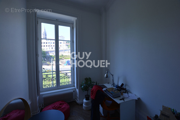 Appartement à LYON-1E