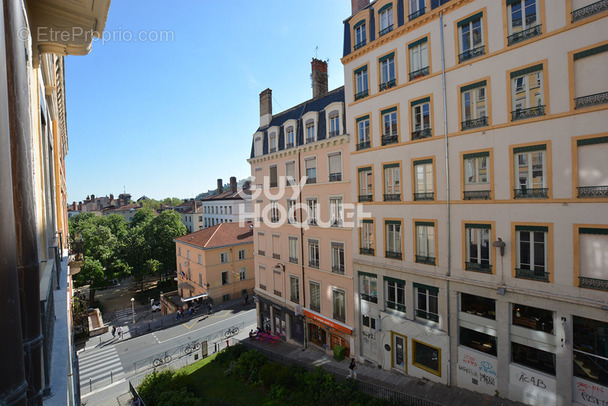 Appartement à LYON-1E