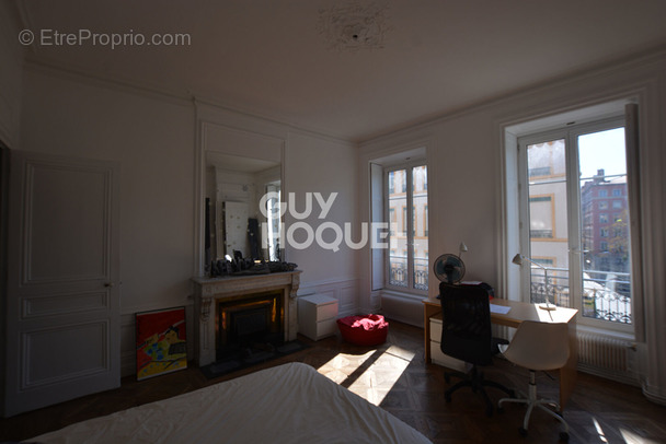 Appartement à LYON-1E