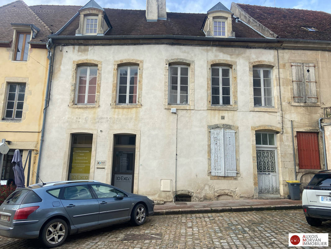 Commerce à SEMUR-EN-AUXOIS