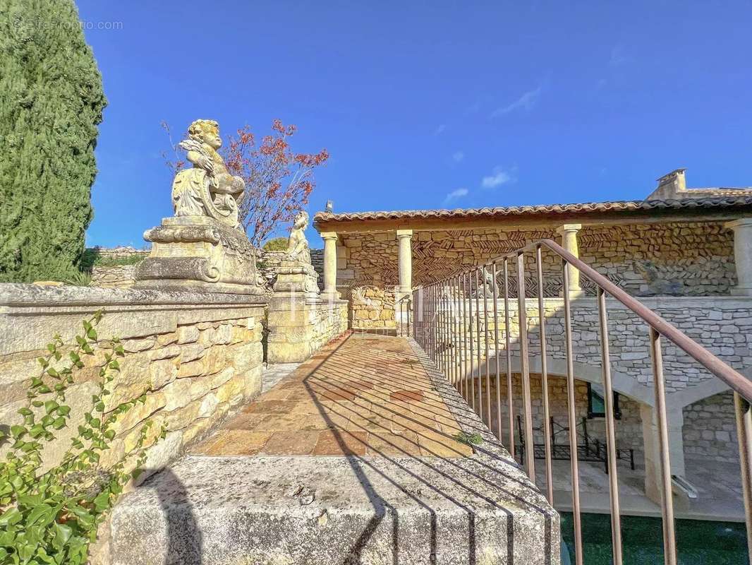 Maison à UZES