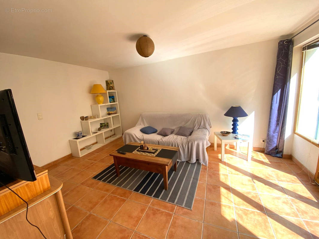 Appartement à BORMES-LES-MIMOSAS