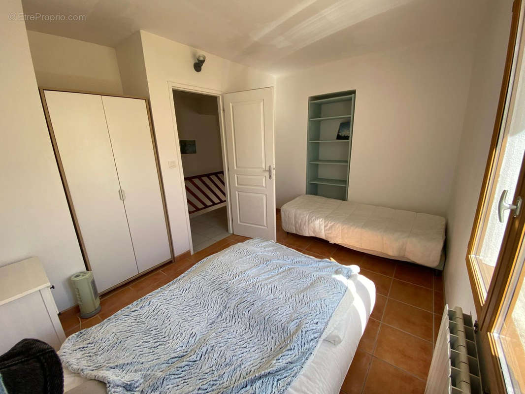 Appartement à BORMES-LES-MIMOSAS