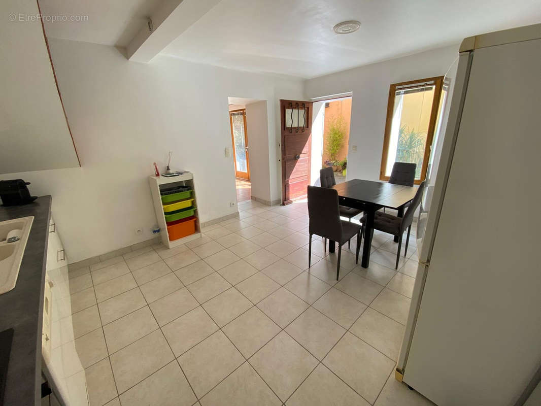 Appartement à BORMES-LES-MIMOSAS