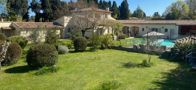 Maison à SAINT-REMY-DE-PROVENCE