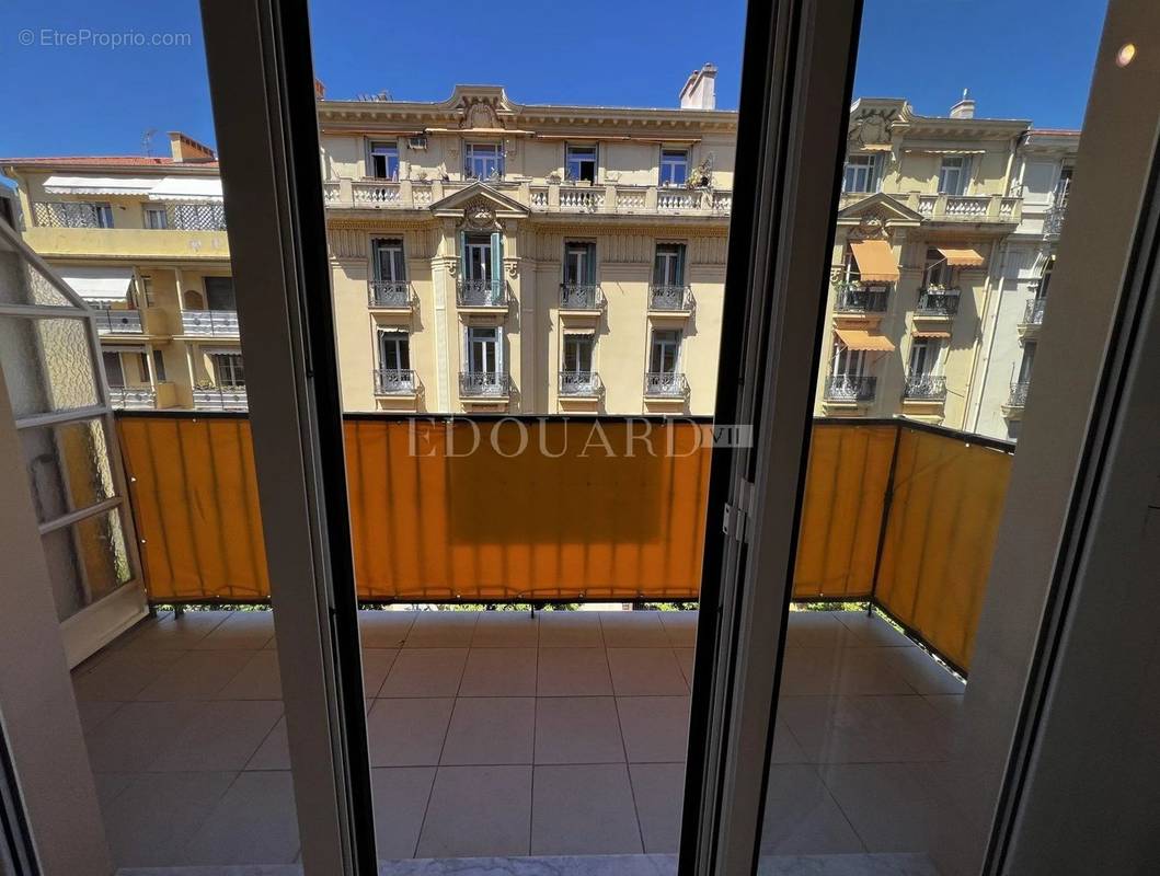 Appartement à MENTON